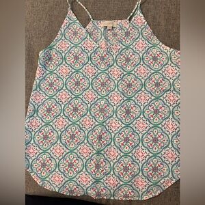 Loft V-Neck Sleeveless Tile-Print Top in White, Blue & Green size Small delicate